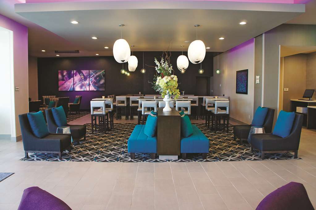 La Quinta By Wyndham Mcallen La Plaza Mall Interior photo